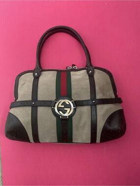Gucci vintage Beige Canvas Shoulder Bag with Green & Red Web and Black Trim